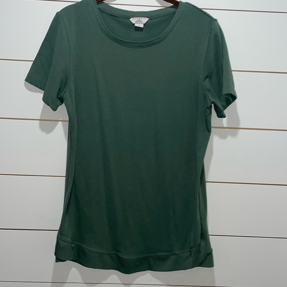 Womens Danskin Sz Small T Shirt Gently used